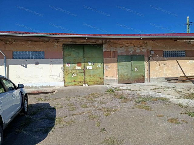 Kiadó ipari ingatlan, Szolnokon 1080 E Ft / hó, 1 szobás