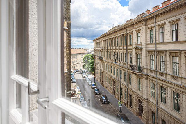 Kiadó téglalakás, albérlet, Budapesten, I. kerületben, 2 szobás