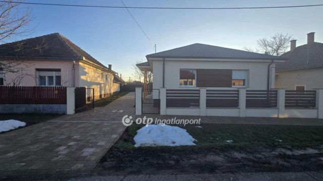 Eladó családi ház, Hajdúszoboszlón 95 M Ft, 3 szobás