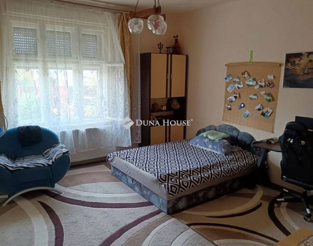 Eladó családi ház, Budapesten, XVII. kerületben 89.8 M Ft