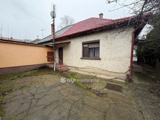 Eladó ikerház, Hajdúszoboszlón 46 M Ft, 2 szobás