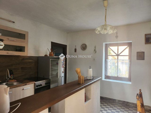 Eladó családi ház, Nagyvázsonyon 68 M Ft, 2 szobás