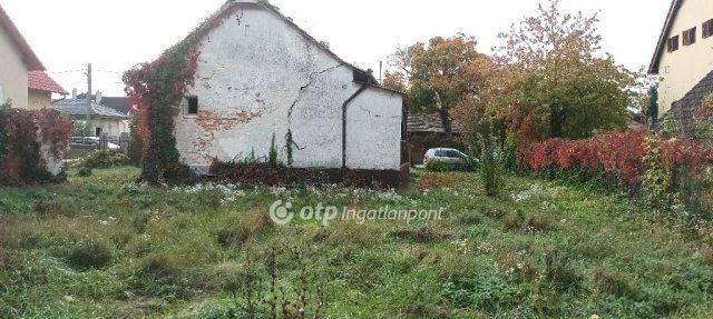 Eladó családi ház, Érden 52 M Ft, 1+1 szobás