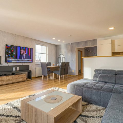 Eladó ikerház, Sopronban 167 M Ft, 5 szobás