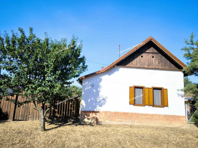 Eladó családi ház, Nagykörűn, Szabadság úton 13.9 M Ft