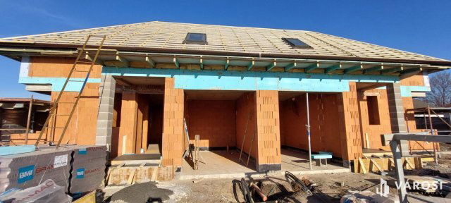 Eladó ikerház, Ebesen 99.9 M Ft, 4 szobás / költözzbe.hu