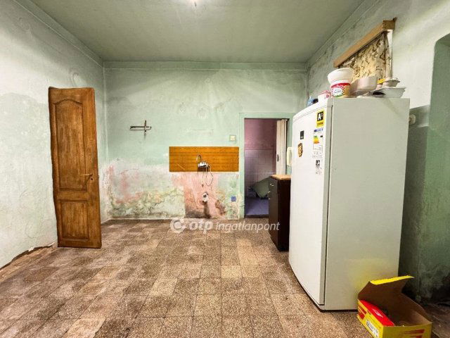 Eladó sorház, Mezőlakon 8.9 M Ft, 2 szobás