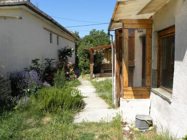 Eladó családi ház, Budapesten, XVI. kerületben 33.9 M Ft