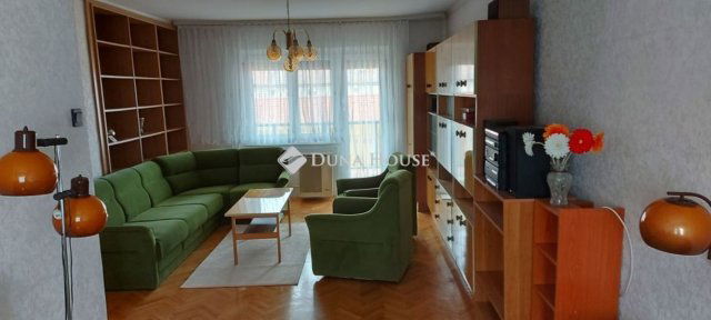 Eladó téglalakás, Gyöngyösön 41.8 M Ft, 2 szobás