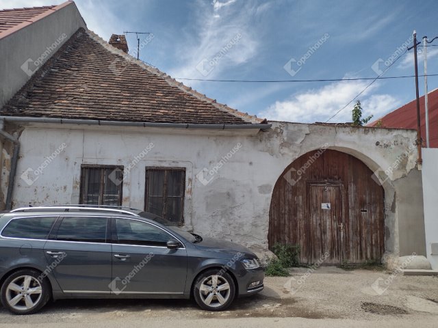 Eladó sorház, Sopronban 22 M Ft, 4 szobás / költözzbe.hu