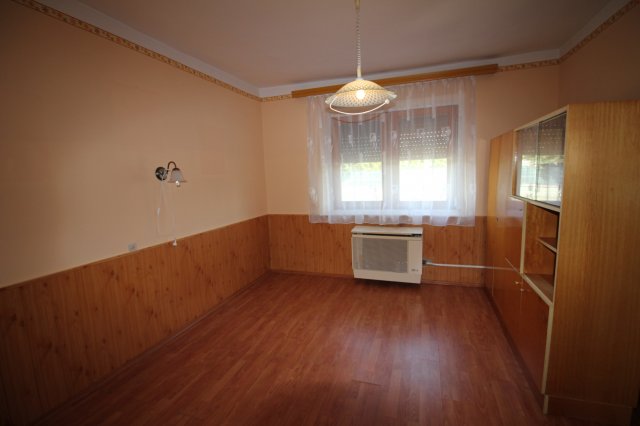 Eladó családi ház, Abonyban 25 M Ft, 3 szobás