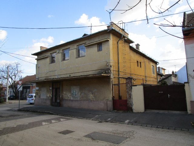 Eladó ipari ingatlan, Budapesten, XX. kerületben, Zrínyi utcában