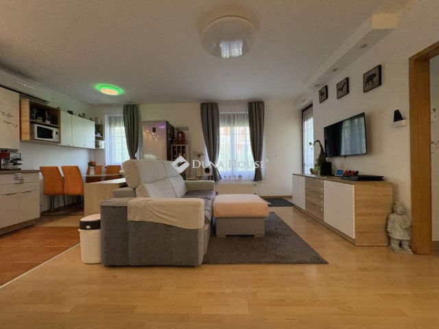 Eladó téglalakás, Budapesten, XX. kerületben 95 M Ft, 3 szobás