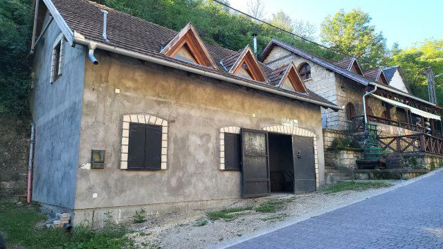 Eladó ipari ingatlan, Érden 42 M Ft, 2 szobás