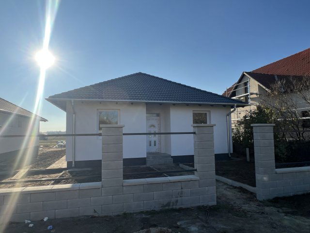 Eladó családi ház, Dunavarsányban 125 M Ft, 5 szobás