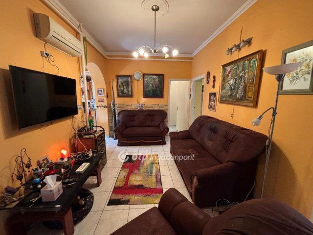 Eladó családi ház, Ongán 58.9 M Ft, 4 szobás