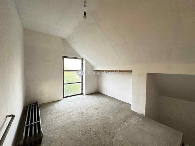 Eladó családi ház, Iregszemcsén 37 M Ft, 6 szobás