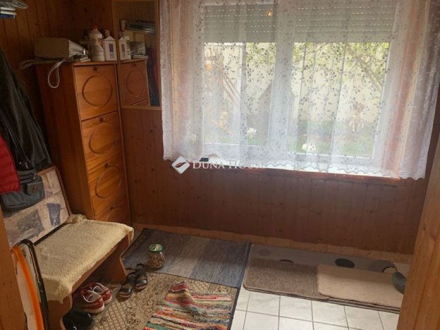 Eladó családi ház, Kisbéren 28 M Ft, 2 szobás