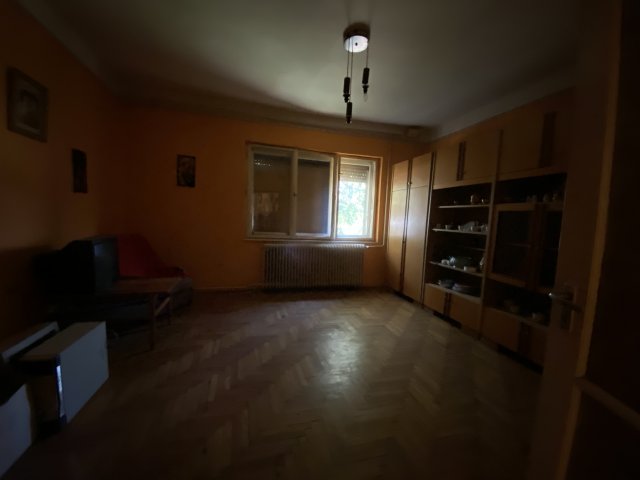 Eladó családi ház, Ramocsaházán 16 M Ft, 2 szobás