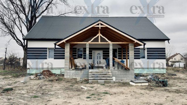 Eladó családi ház, Szatymazon 69.9 M Ft, 4 szobás