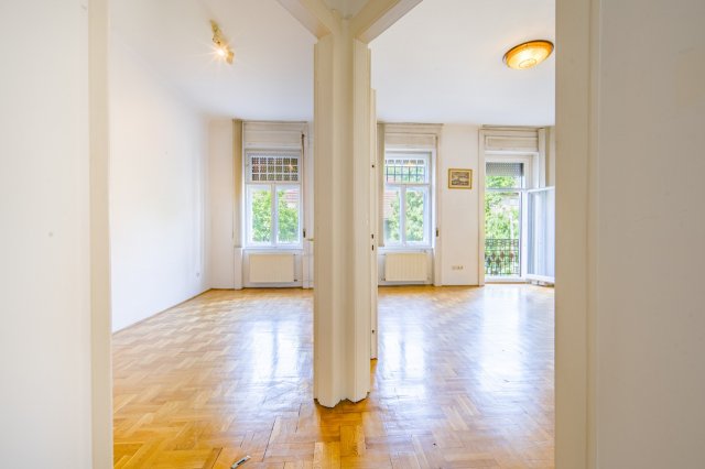 Eladó téglalakás, Budapesten, III. kerületben 79.9 M Ft