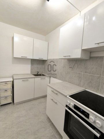 Eladó panellakás, Budapesten, III. kerületben 73.5 M Ft, 2 szobás