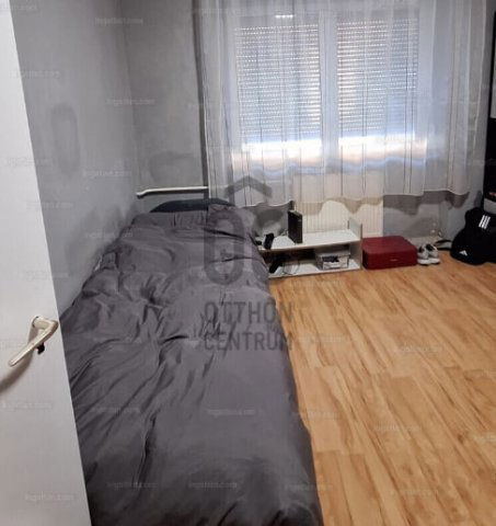 Eladó téglalakás, Pécsett 29.9 M Ft, 2 szobás