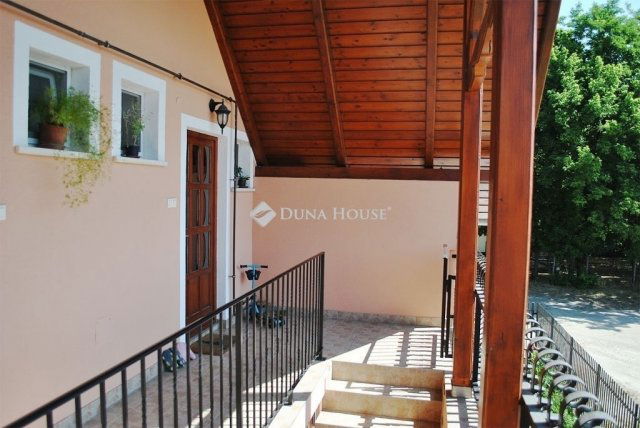 Eladó téglalakás, Kerekegyházán 59 M Ft, 4 szobás