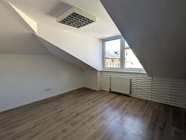 Kiadó téglalakás, albérlet, Budapesten, VI. kerületben