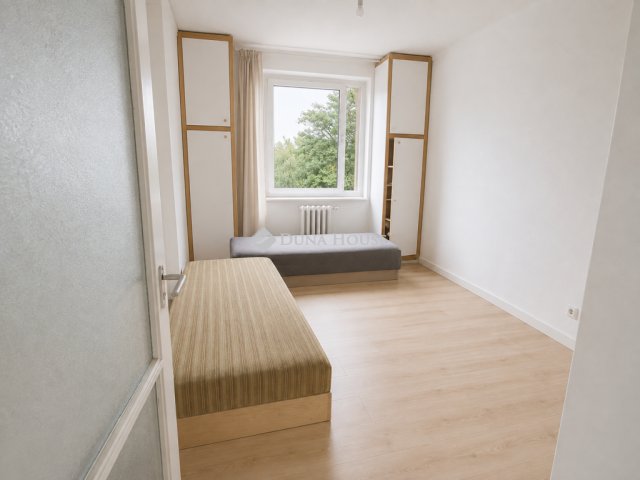 Eladó panellakás, Szegeden, Sajka utcában 48 M Ft, 2 szobás