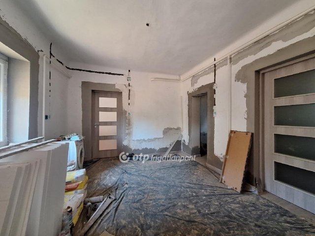 Eladó családi ház, Füzesgyarmaton 17.5 M Ft, 2 szobás