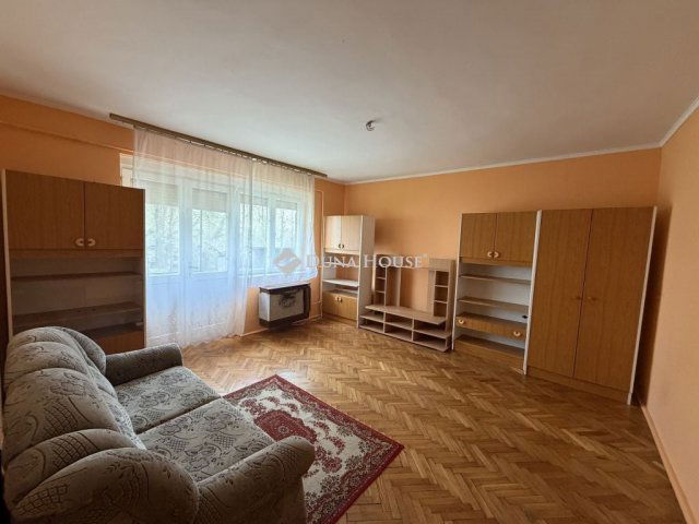 Eladó téglalakás, Lovásziban 12.95 M Ft, 1 szobás