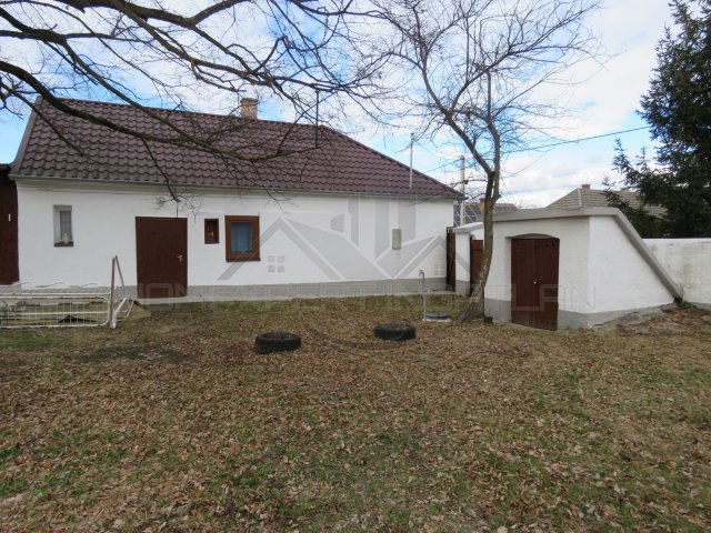 Eladó családi ház, Fenyőfőn 38.9 M Ft, 2 szobás