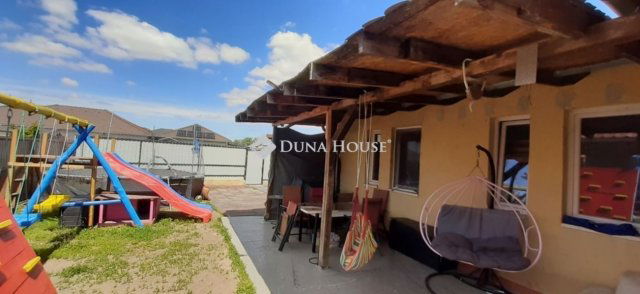 Eladó ikerház, Délegyházán 59.9 M Ft, 4 szobás