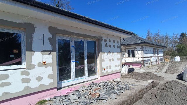 Eladó családi ház, Bőnyön 58 M Ft, 4 szobás