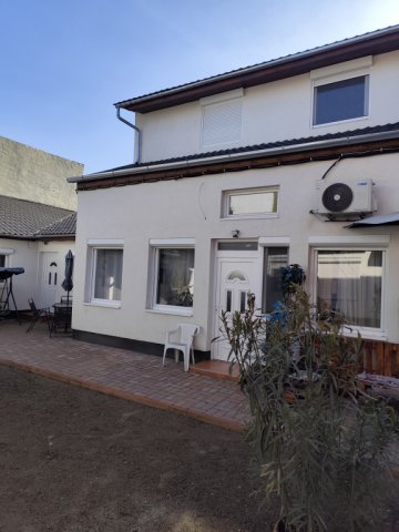 Eladó családi ház, Budapesten, XX. kerületben, Határ úton