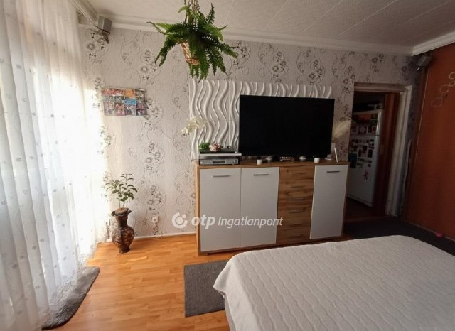 Eladó panellakás, Nyíregyházán 40.9 M Ft, 2 szobás