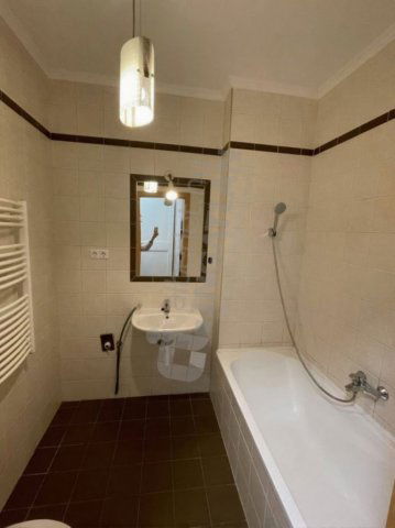 Kiadó téglalakás, albérlet, VIII. kerületben, Koszorú utcában