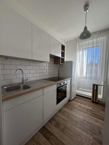 Eladó panellakás, Pécsett 39.95 M Ft, 1+1 szobás