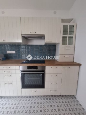 Eladó családi ház, Piliscsabán 95 M Ft, 3 szobás