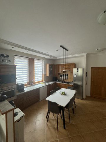 Eladó téglalakás, Kecskeméten 92.917 M Ft, 3 szobás