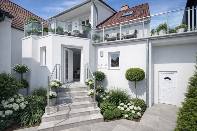 Eladó családi ház, Kecskeméten 169 M Ft, 6 szobás