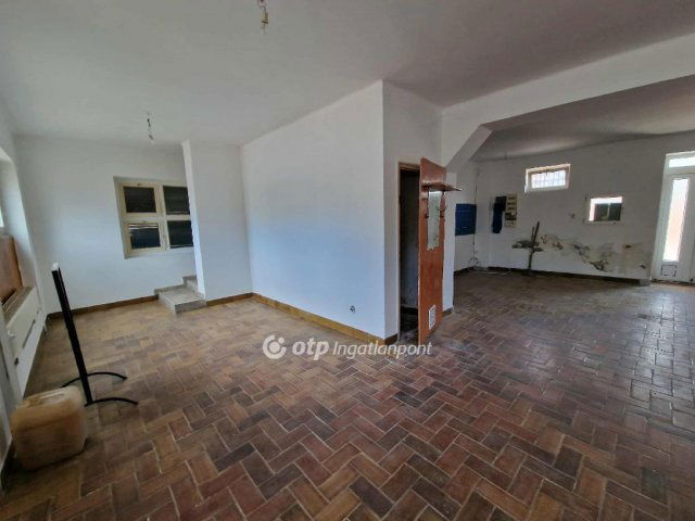 Eladó családi ház, Miskolcon 36.9 M Ft, 4 szobás