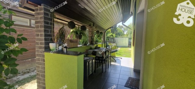 Eladó nyaraló, Lakitelken 42.9 M Ft, 2 szobás