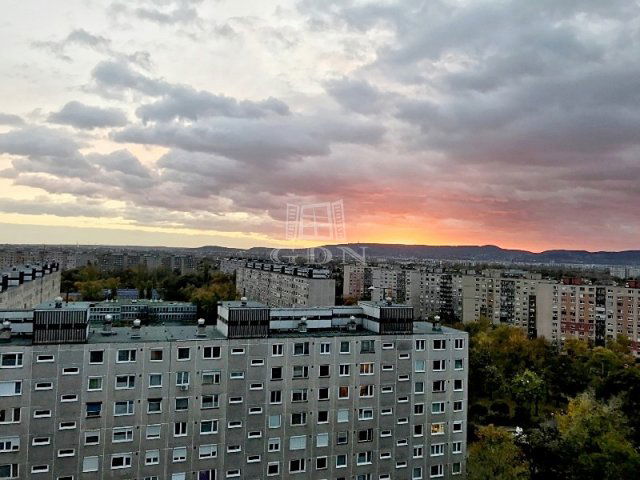 Eladó panellakás, Budapesten, XV. kerületben 67.9 M Ft, 3 szobás