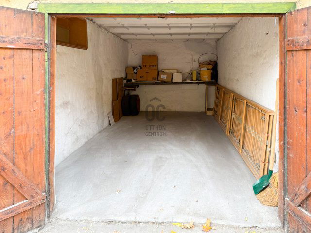 Eladó garázs, Budapesten, XIV. kerületben 8 M Ft