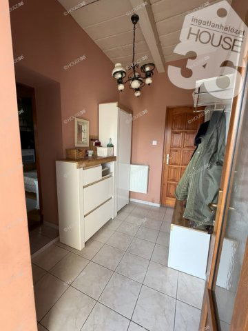 Eladó családi ház, Gerjenen 49.9 M Ft, 3 szobás