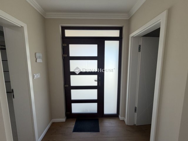 Eladó családi ház, Üllőn 175 M Ft, 4 szobás