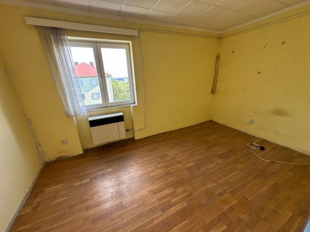 Eladó téglalakás, Pétfürdőn, Berhidai úton 28.9 M Ft