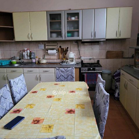 Eladó családi ház, Hajdúhadházon 69.9 M Ft, 2+2 szobás